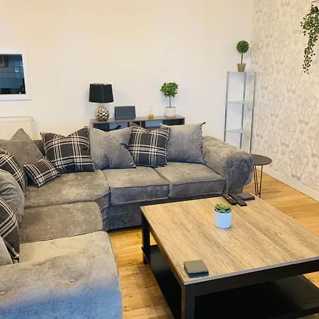 Modern 2 Bed Apartment, Close To Gla Airport & M8 Paisley Exterior foto